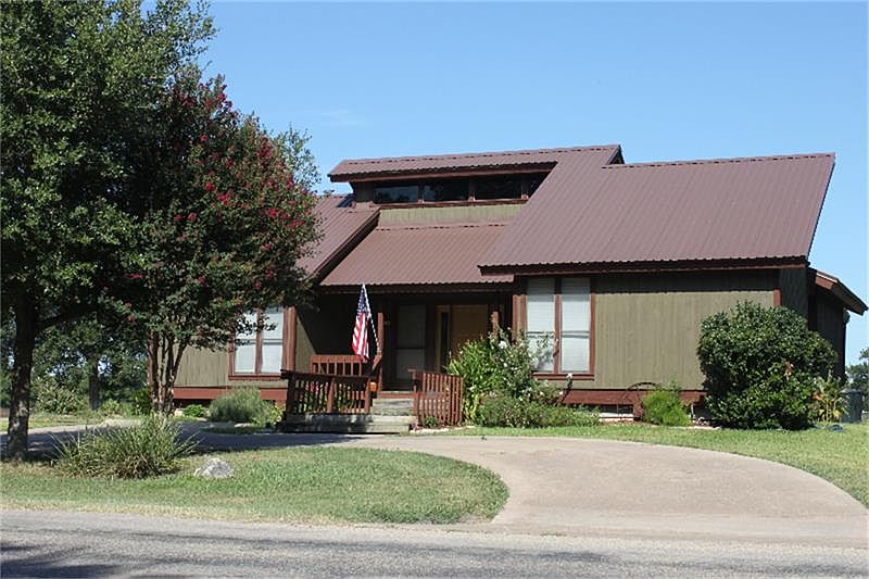 1st image of 848 Country Club Dr