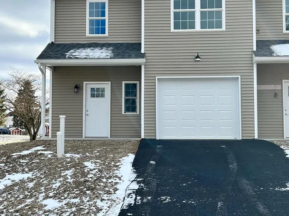 37 Railroad St, Cressona, PA 17929
