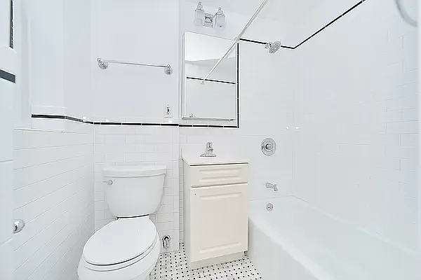 Rented by Living New York | media 11