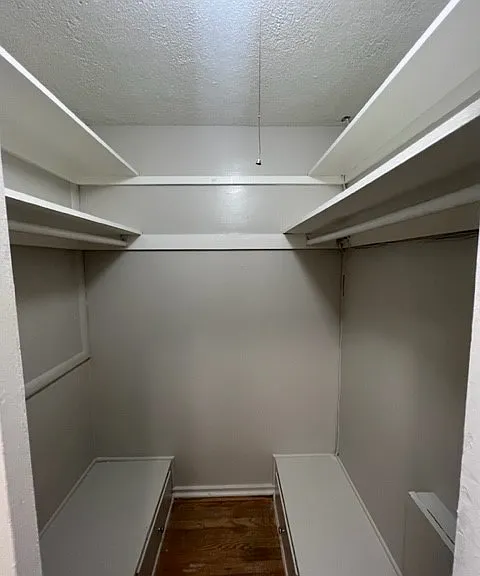Corona Manor Apartments — Photo 17