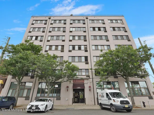 10 Bay Street Lndg APT 3G, Staten Island, NY 10301
