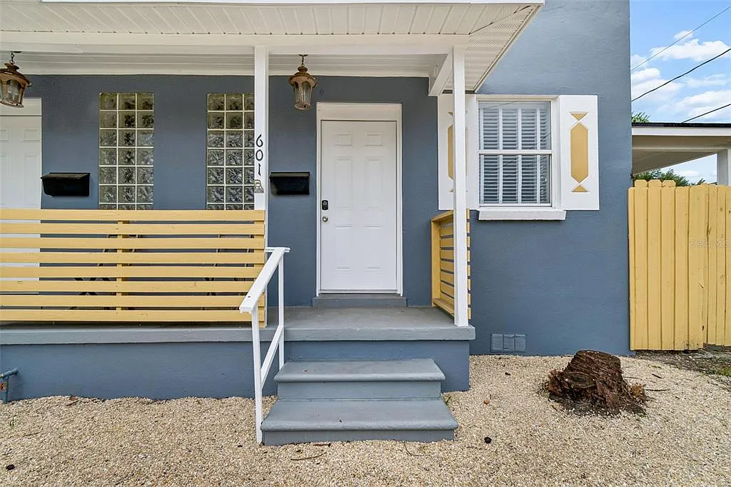 2 bed, 1.0 bath, 1848 sqft, $1,850 — Photo 2