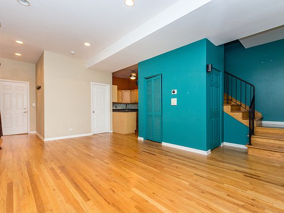 4th image of 1305 N Greenview Ave APT 3r