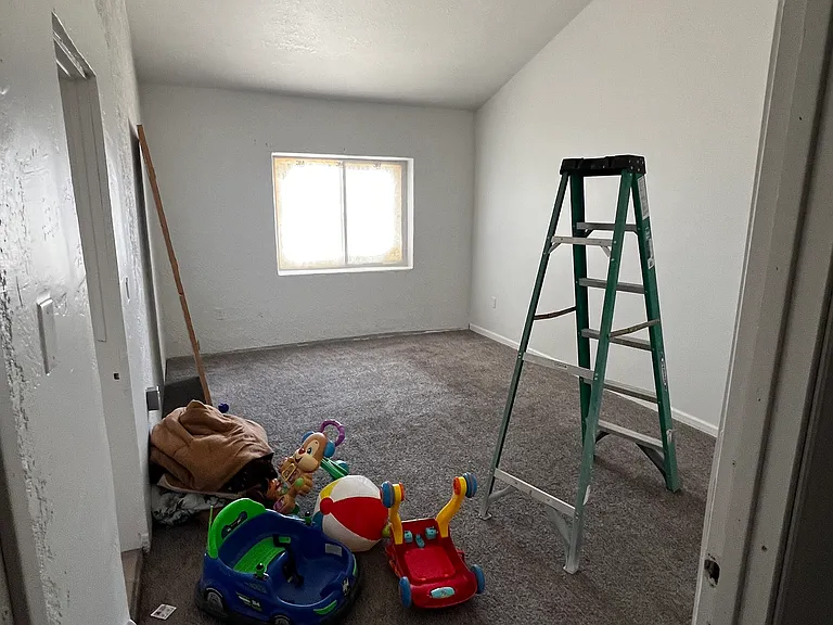 1030 Joy Ln — Photo 12