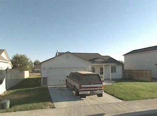 877 W Idaho Ave, Meridian, ID 83642