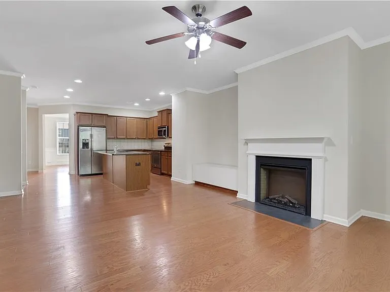 1300 Hopkins Dr — Photo 9