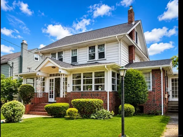 100 W Passaic Ave, Bloomfield, NJ 07003