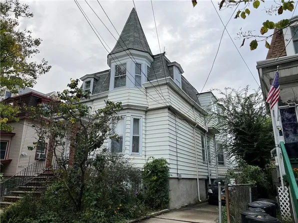 67 Harrison St, Staten Island, NY 10304