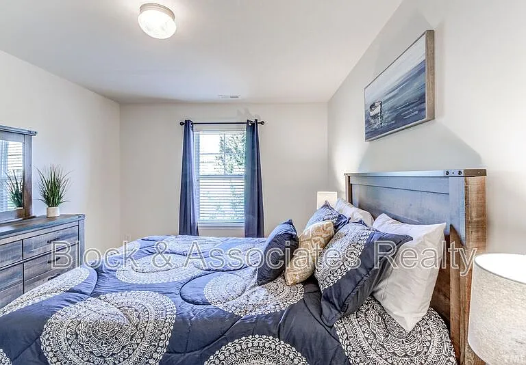 708 Mardonie Reach Ln — Photo 18