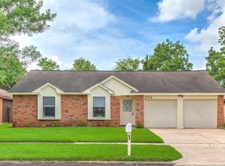 2784 Tallowood Dr, League City, TX 77573