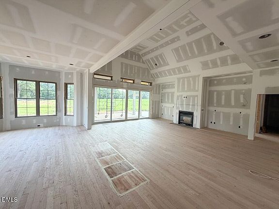 5th image of 8520 Pascolo Way