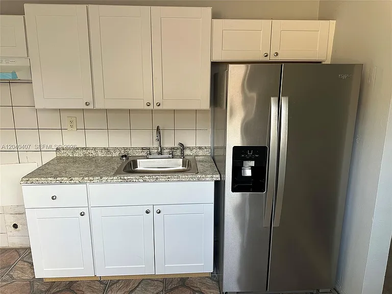 820 NW 4th Ave — Photo 13