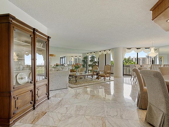 3rd image of 2000 Island Blvd APT 804