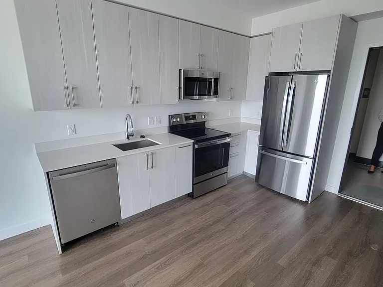 2042 NW 17th Ave #101 — Photo 11