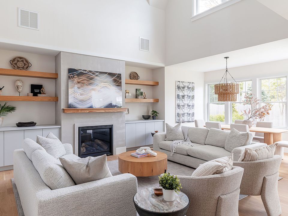1st image of 1001 Pearl Way Unit 1102