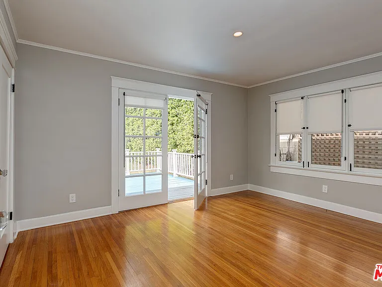 1441 N Ogden Dr — Photo 16
