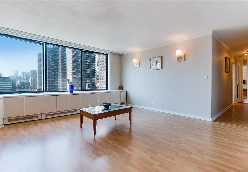 1st image of 1619 3rd Ave APT 11J