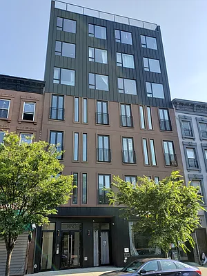 Rented by Signature Property Realty | media 15