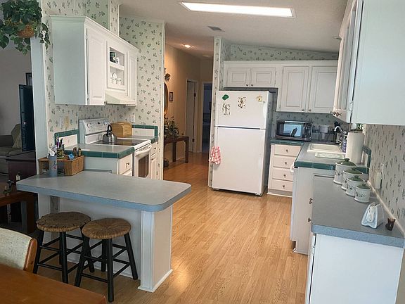 3rd image of 2350 Mulligan Dr