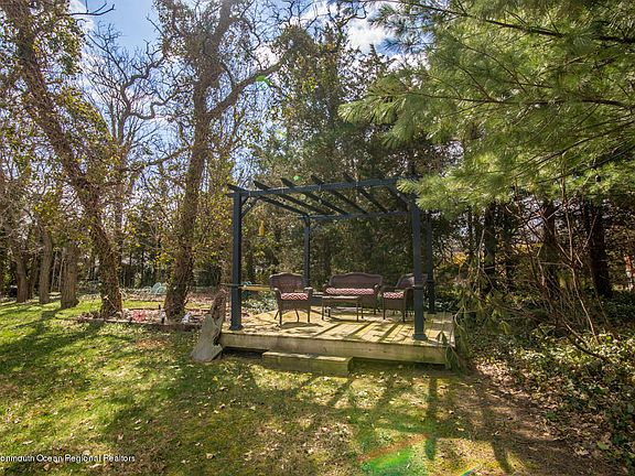 4th image of 1177 Mackenzie Ct