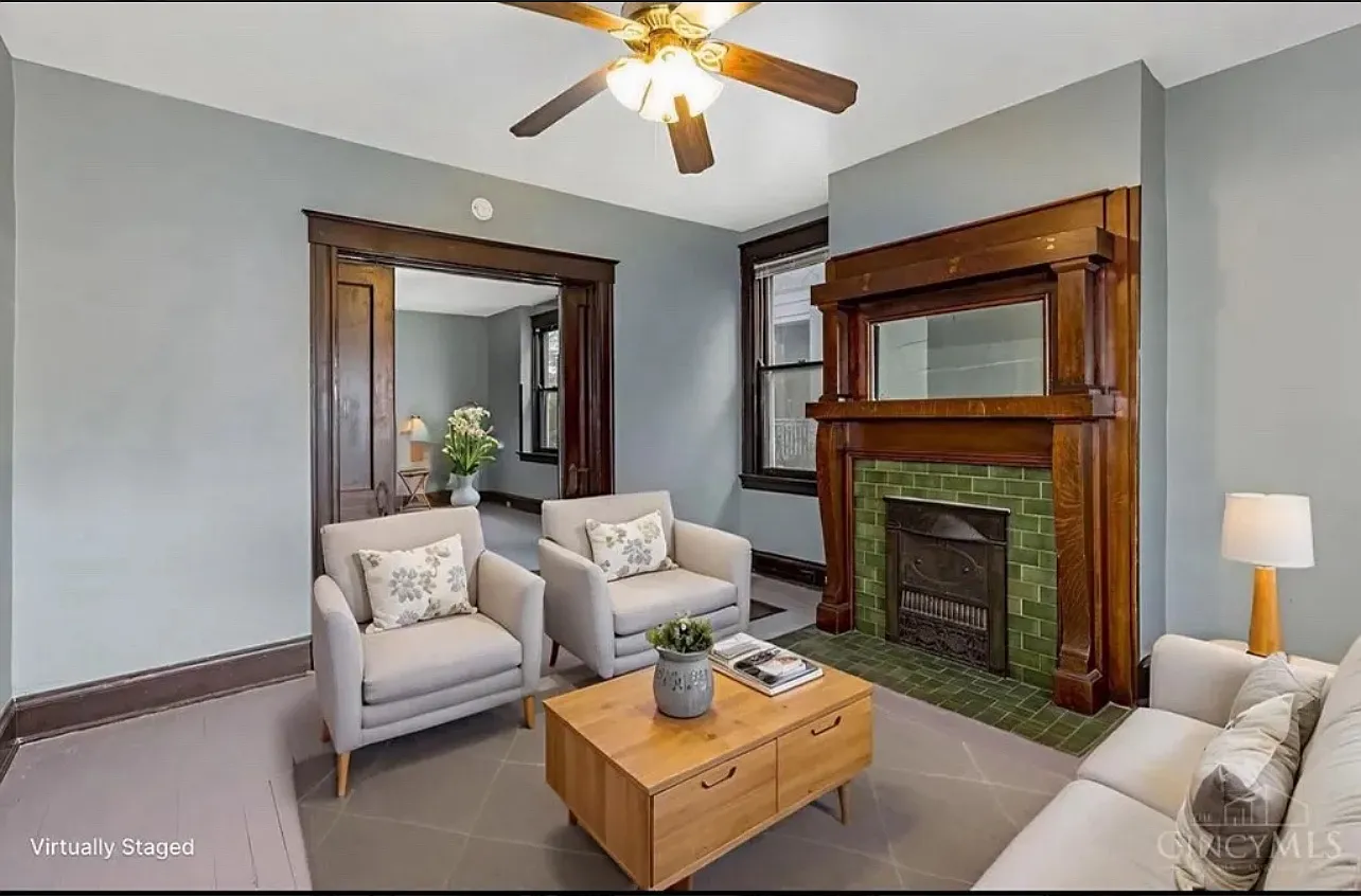 4 bed, 1100 sqft, $1,500 — Photo 2