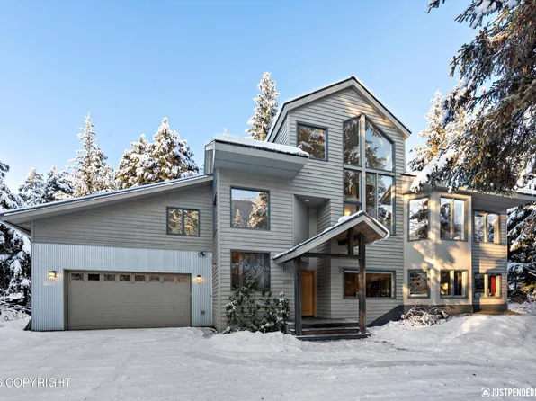 260 Vail Dr, Girdwood, AK 99587