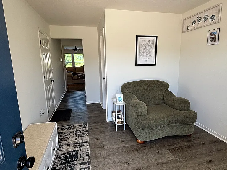 1298 Woodstone Way — Photo 2