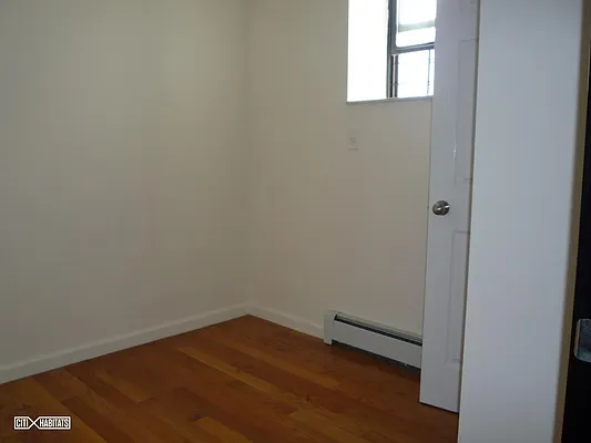 Rented by Citi Habitats | media 31