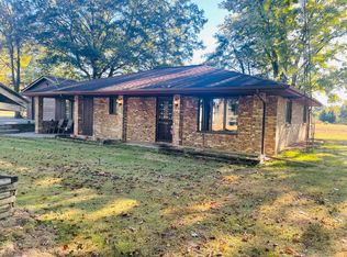 36 Willow Rd, De Soto, IL 62924