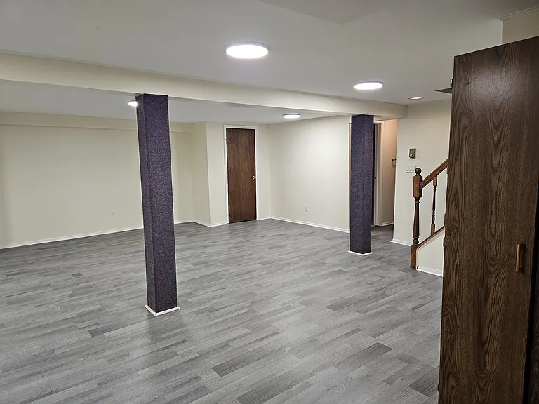 102 Birchwood Park Dr — Photo 17