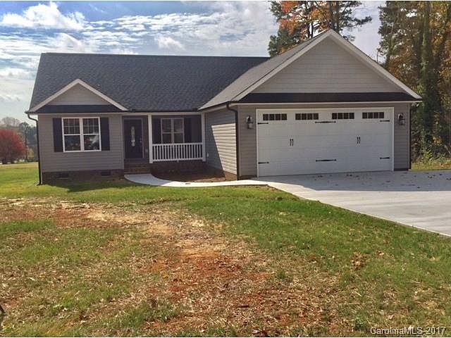 1st image of 5 White Oak Cir