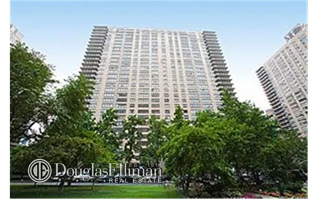 Sold by Douglas Elliman | media 19