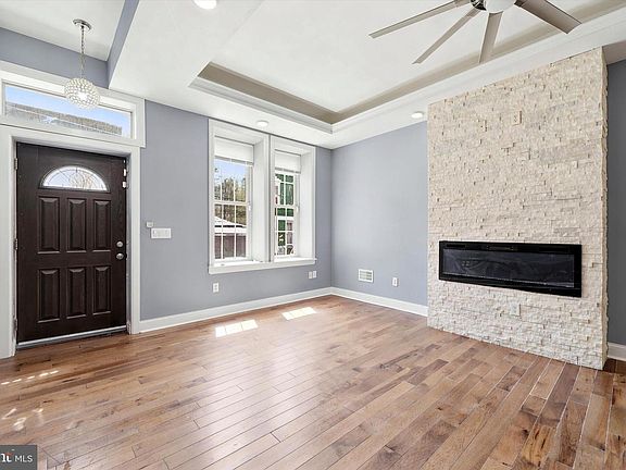 5th image of 2450 N 20th St