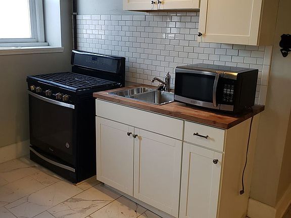 4th image of 7536 Dunedin Ave #C