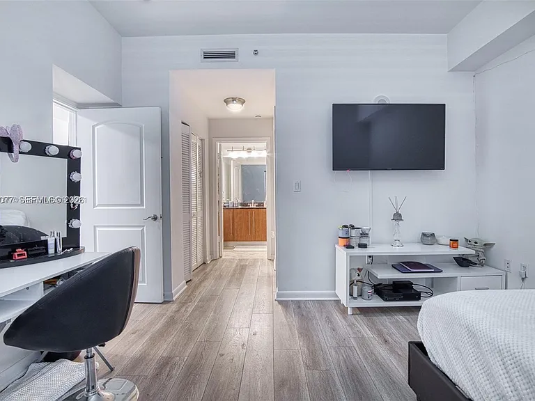 7355 SW 89th St #425N — Photo 11