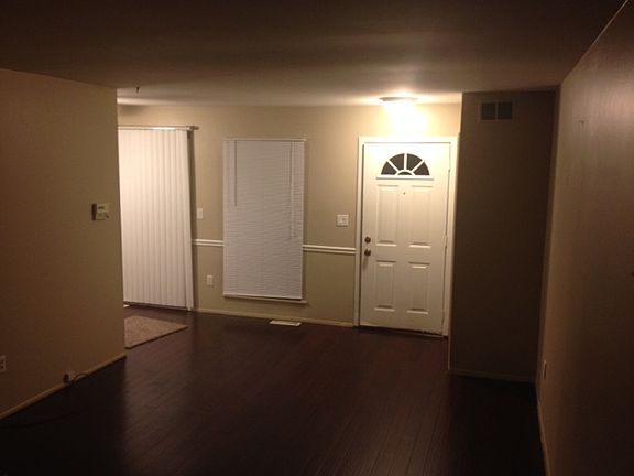 4th image of 39430 Old Dominion Dr