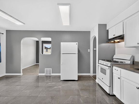 2nd image of 6006 Cascade Dr