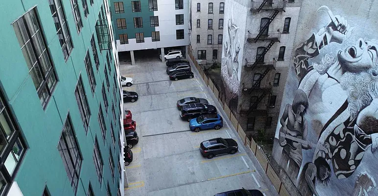 Rented by Manhattan Management LLC | media 44