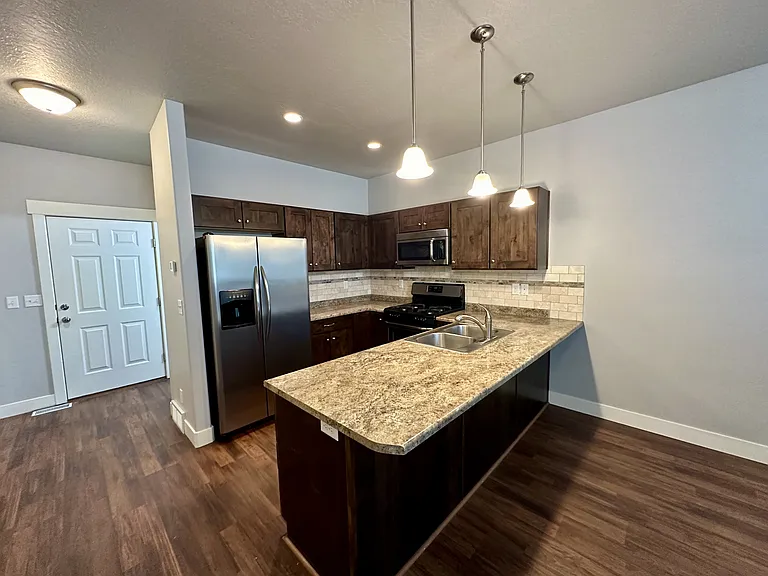 7942 S 5095 W — Photo 5