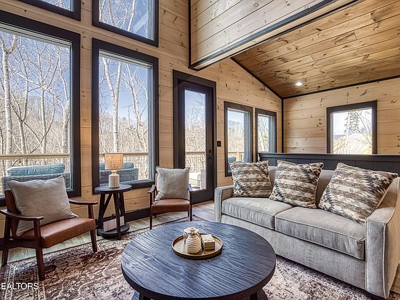 5th image of 3119 Mitzi Way