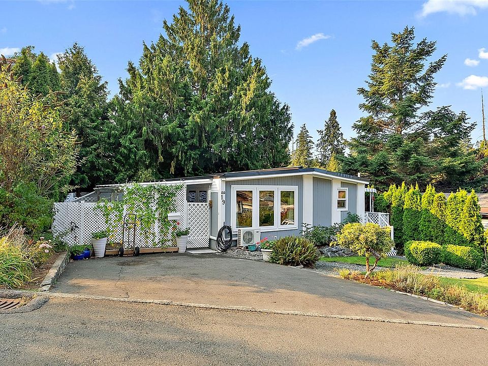 1st image of 2587 B Selwyn Rd #19