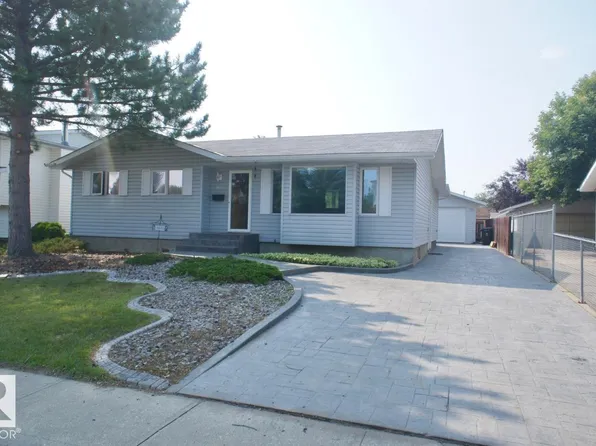 9610 81st St, Fort Saskatchewan, AB T8L 3J4