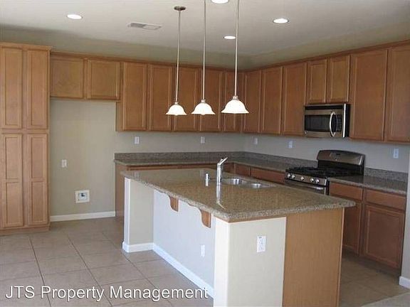 5th image of 1416 Snapdragon Ln