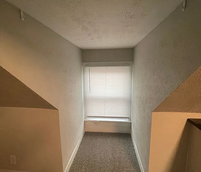 2135 Summit St #C — Photo 6