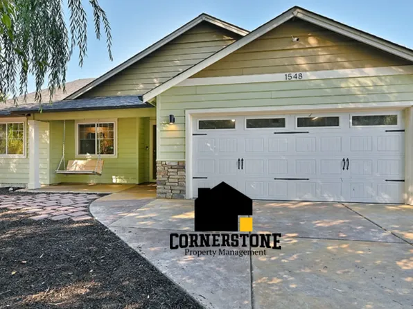 1548 Inverness Dr, Medford, OR 97504