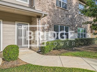 1316 Lake Crest Ln, Lewisville, TX 75057