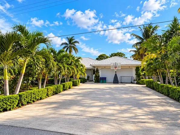 2036 Sharon St, Boca Raton, FL 33486