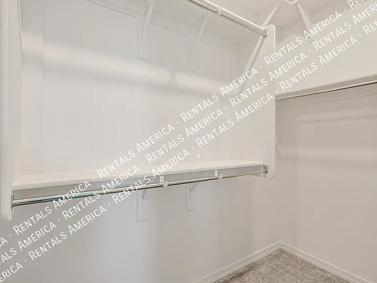 10218 W Piccadilly Rd — Photo 26