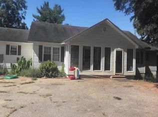 2012 Sandy Ford Rd, Chesnee, SC 29323