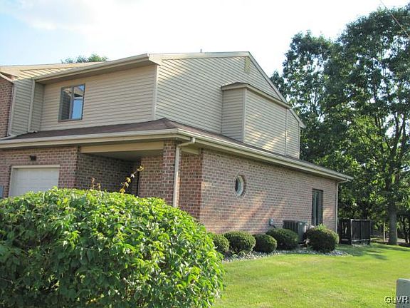 2nd image of 443H Vera Cir